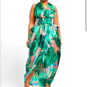 Beautiful FTF Halter Palm Dress